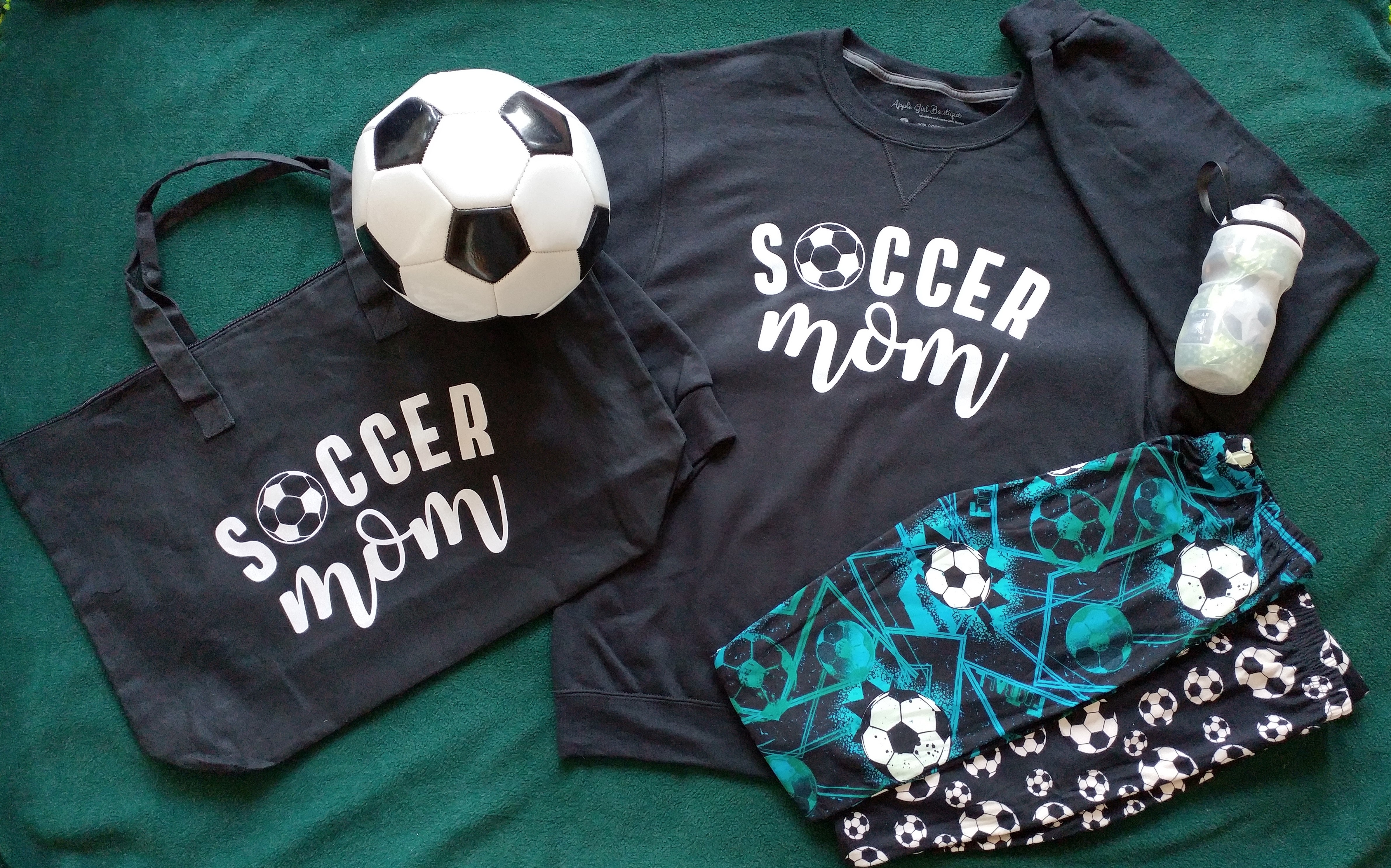 Soccer Mom - Women's Oversized Sweatshirt