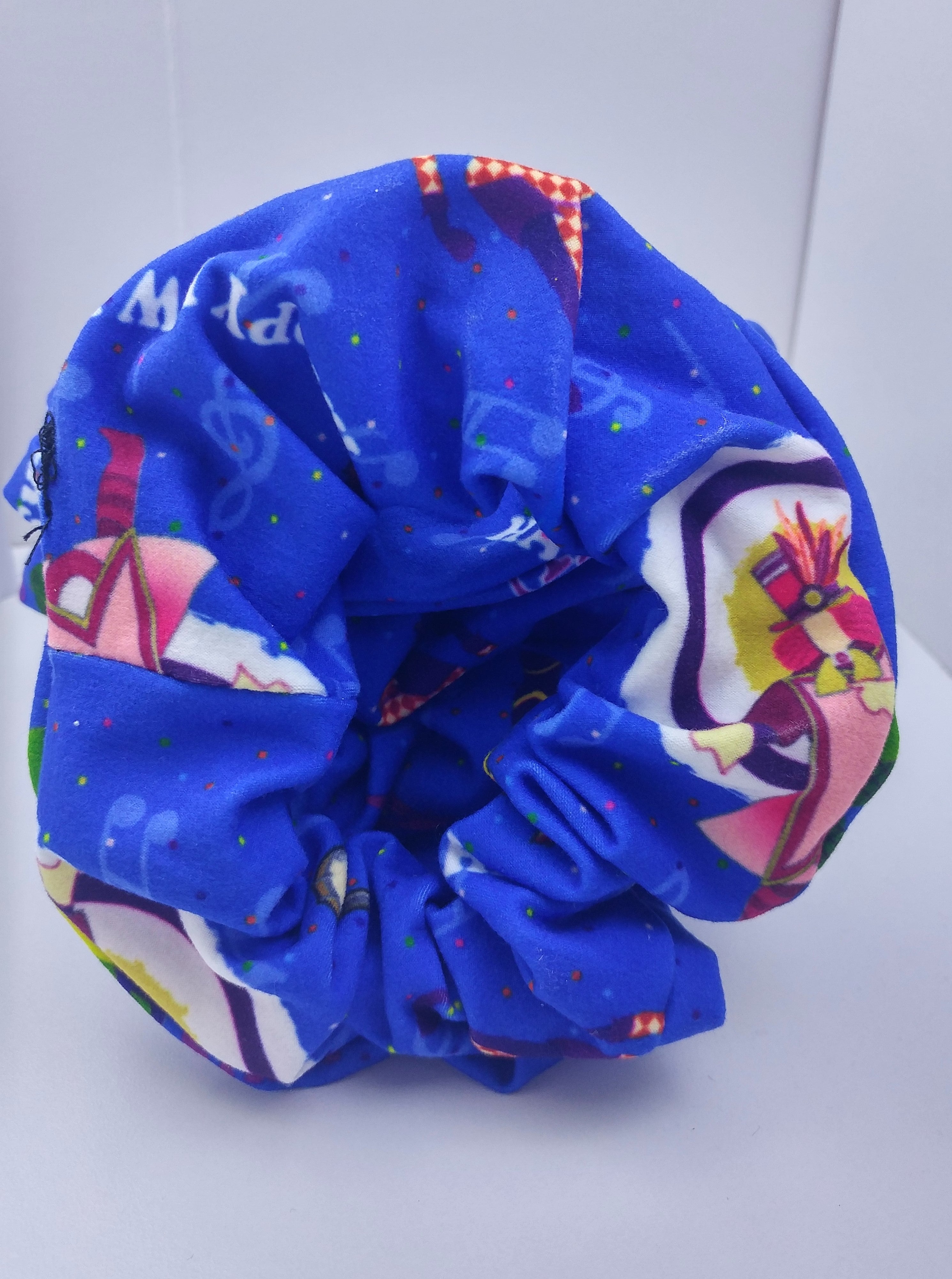 Mummers Strut Scrunchie