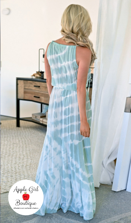 The Contessa - Women's Dress in Mint Green