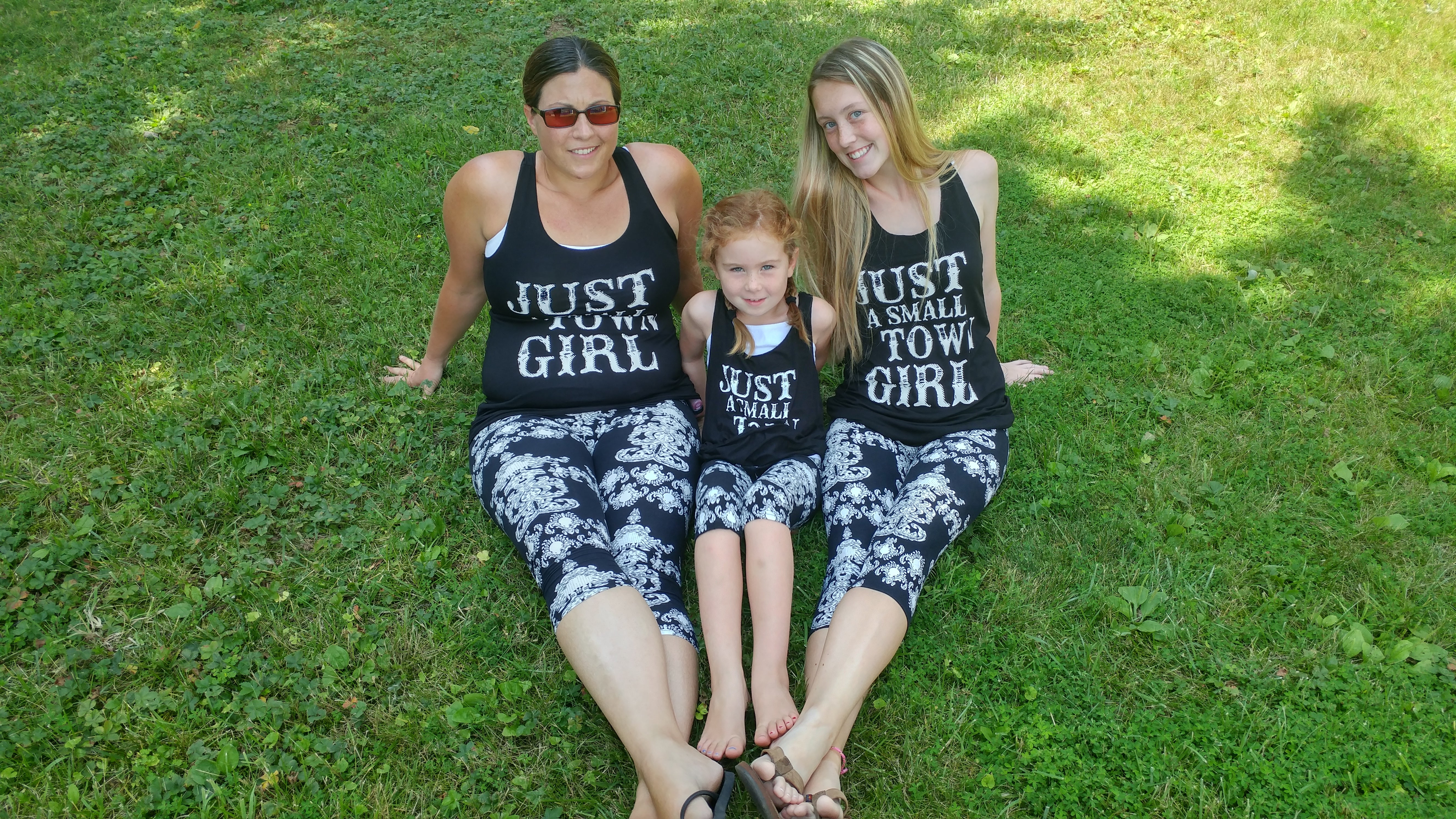 Women's & Girls Capris