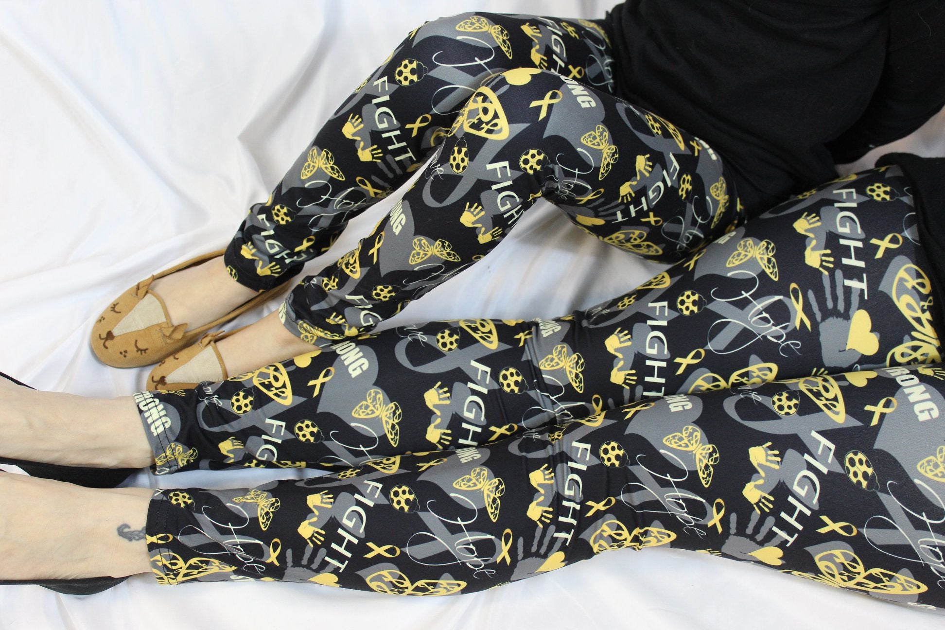 Flying Towards a Cure - Childhood Cancer Awareness Women's Leggings