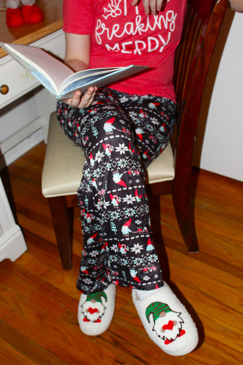 Rockin' Around the Gnome Tree - Women's Lounge Pants