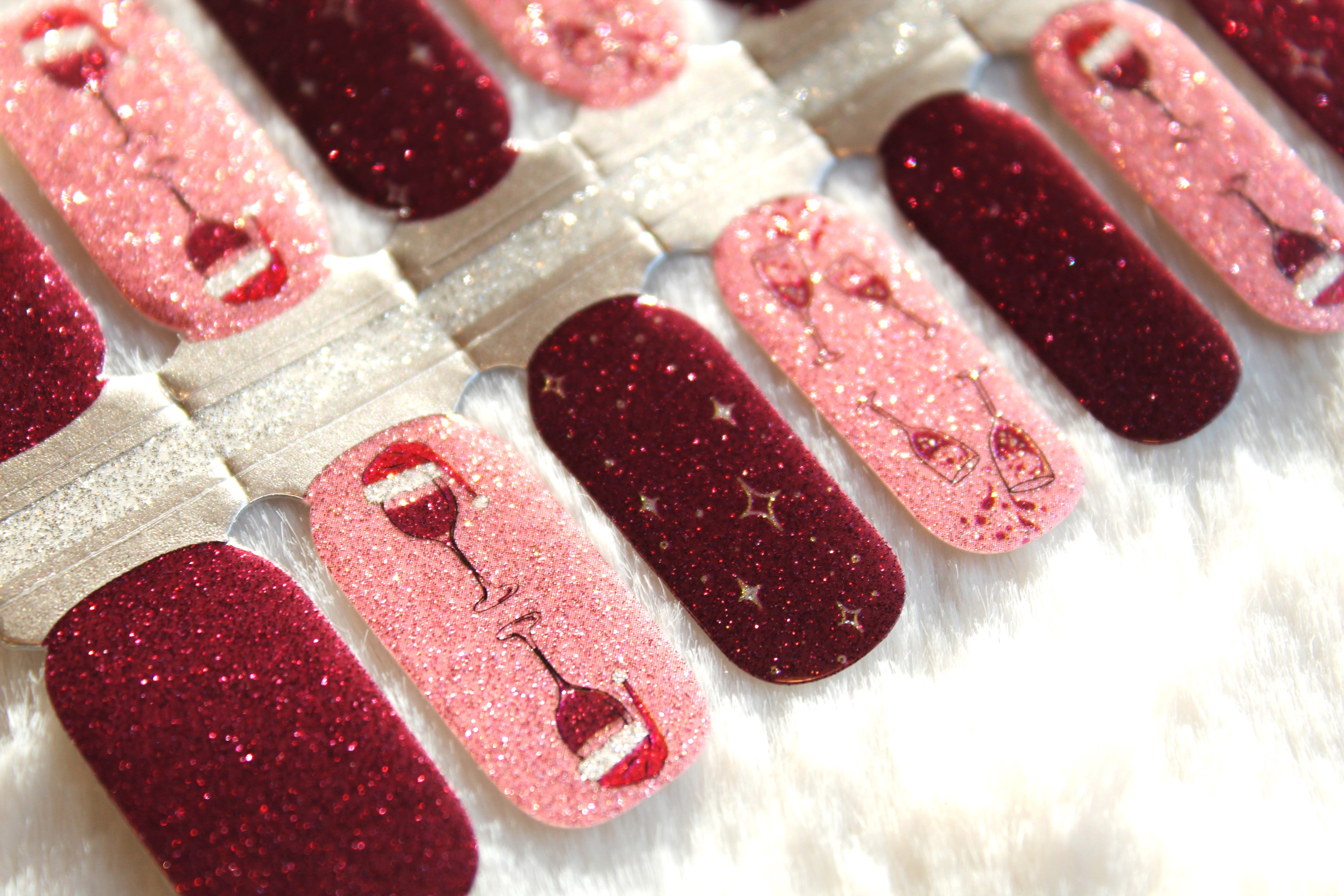 Holiday Spirits - Nail Strips