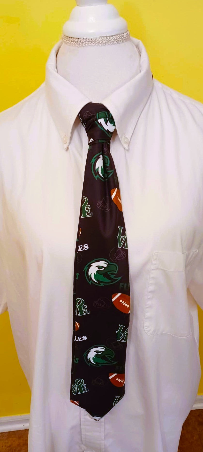Unleash the Birds Necktie