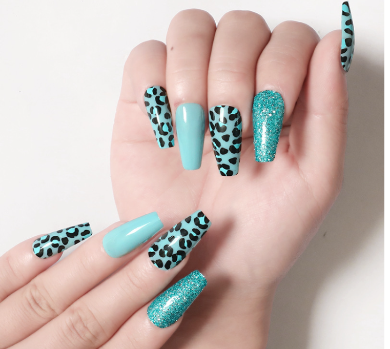 Cerulean Cheetah - Press On Nails