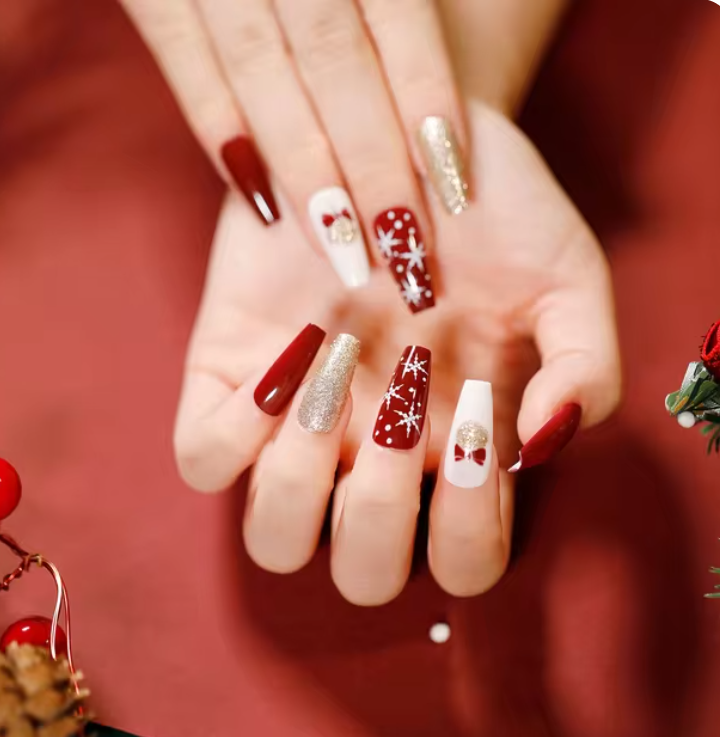 Vintage Ornaments - Press On Nails