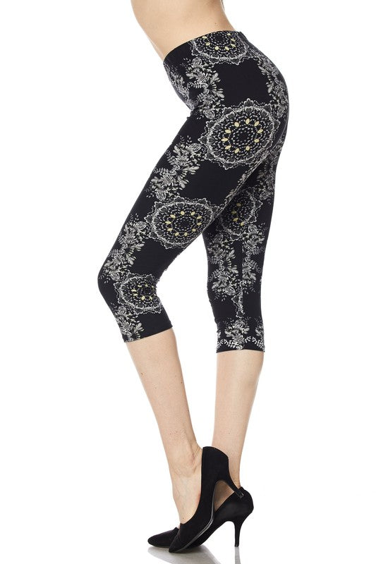 Mystique - Women's Plus Size Capris