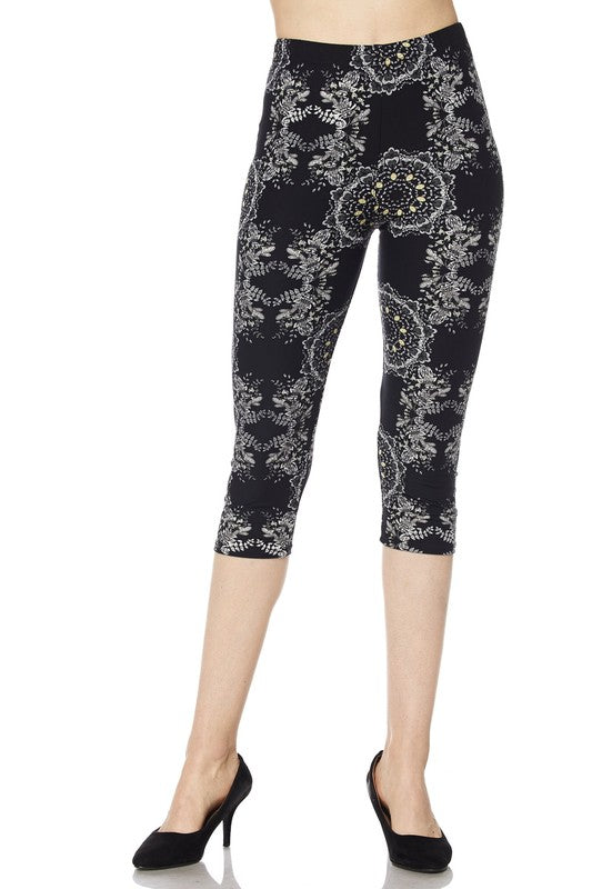 Mystique - Women's Plus Size Capris