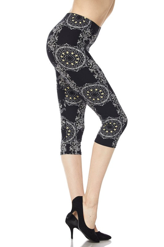 Mystique - Women's Plus Size Capris