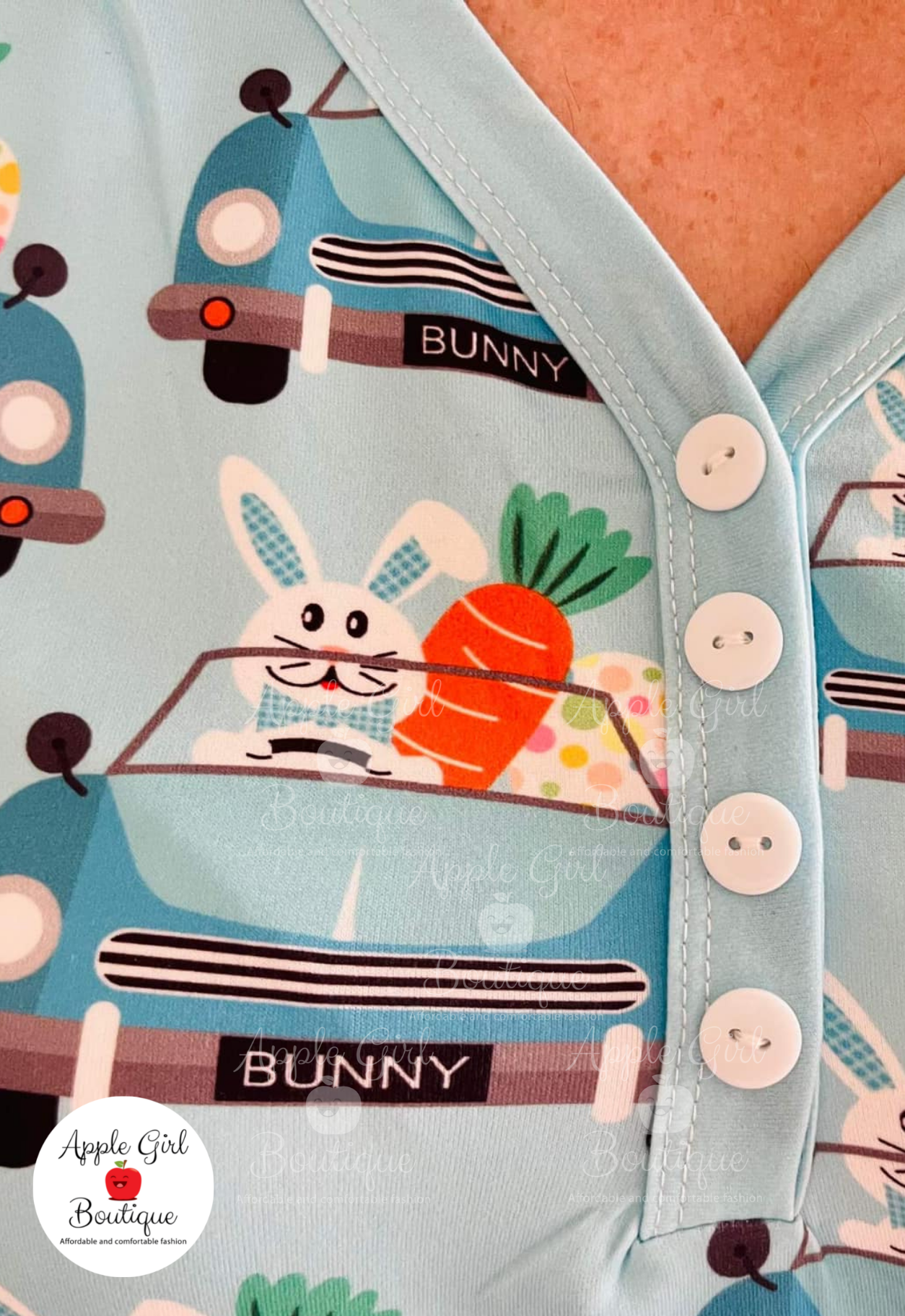 Here Comes Peter Cottontail - Women's Pajamas