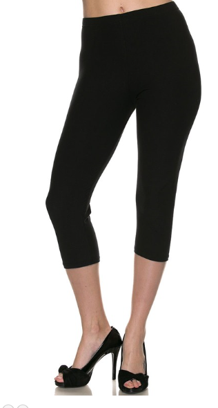 Black Solid - Women's One Size Capri Leggings