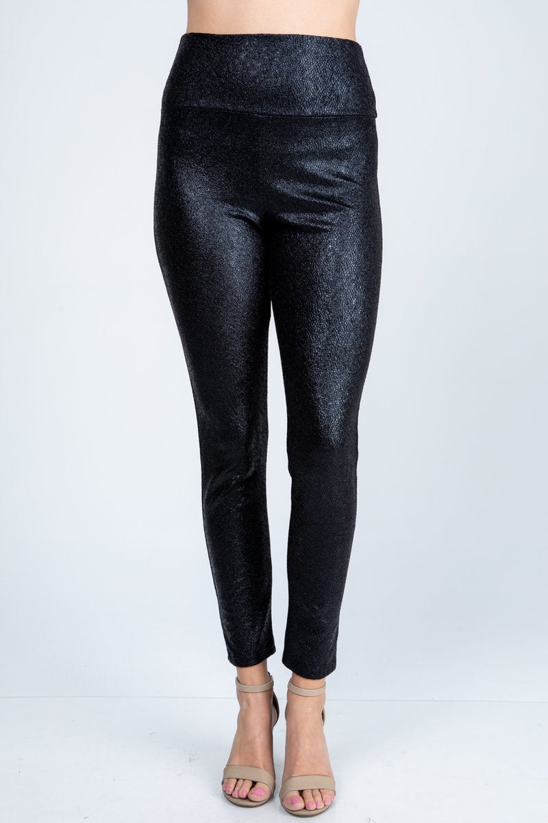 Textured Faux Leather Look Pants in Black - Women's Plus Size