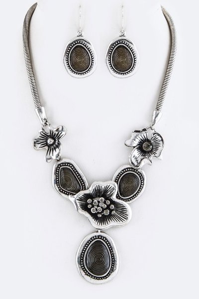 Metal Flower & Oval Statement Necklace Set